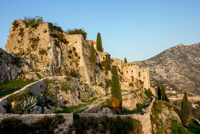 Cabrio Salon, Klis, Split Tour - Tour Highlights