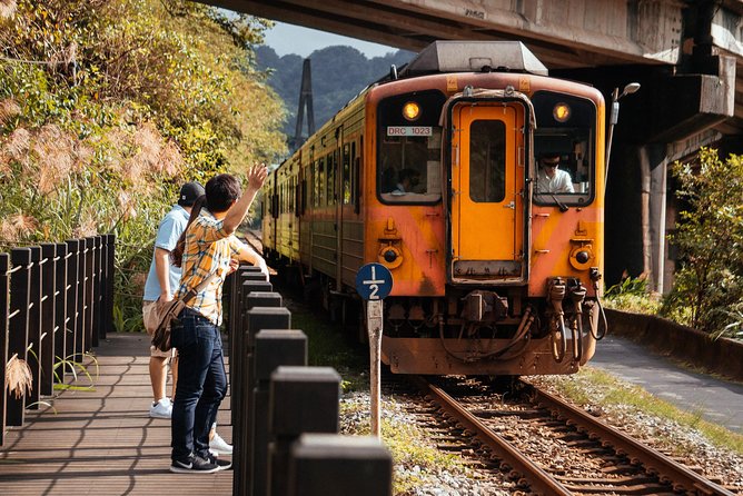 City Discovery: Pingxi, Shifen & Jiufen Private Day Trip - Tour Details