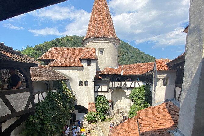 Day Tour From Craiova to Transylvania, Draculas Castle - Itinerary Overview