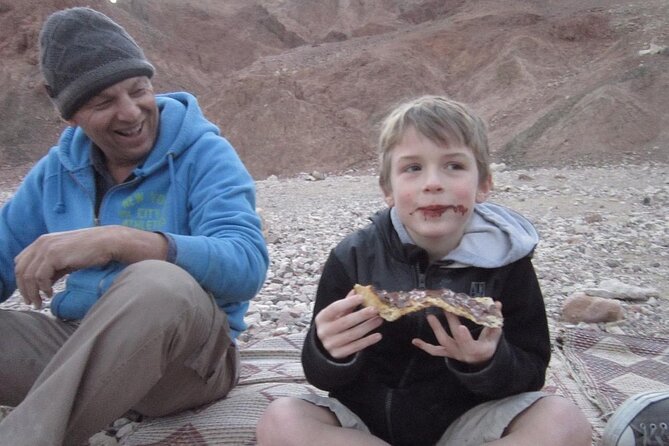 Desert Family Fun: Traditional Bread and Jeep Tour - Inclusions