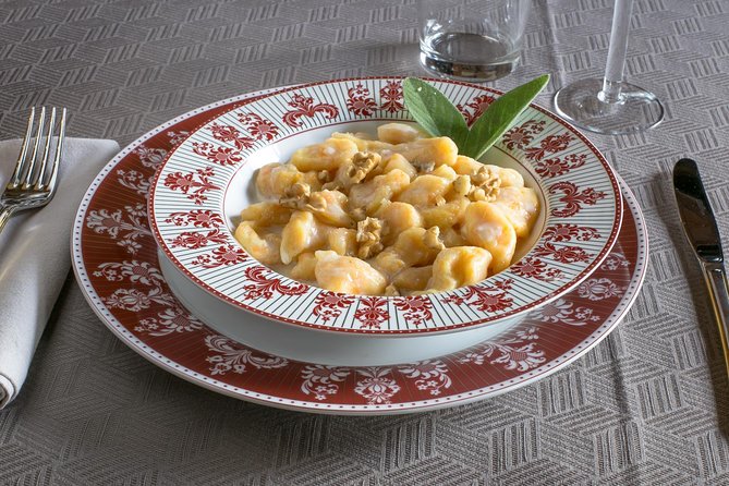 Dining Experience at a Locals Home in Bergamo With Show Cooking - Inclusions and Exclusions