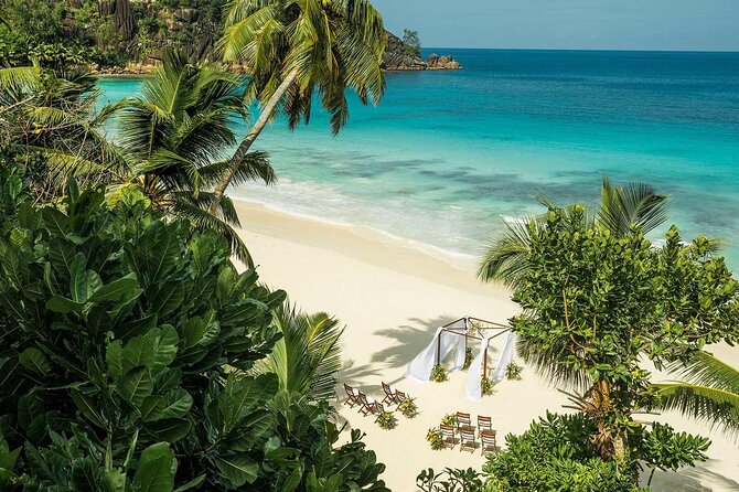 Dinner at the Hilton, Kempinski, Four Seasons, Savoy or Carana | Mahé, Seychelles - Culinary Experiences in Mahé