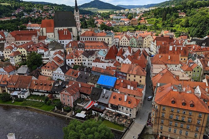 Direct One Way Transfer From Český Krumlov to Bratislava