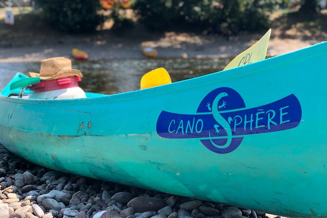 Discovery of the Cliffs of the Dordogne by Canoe Near Sarlat