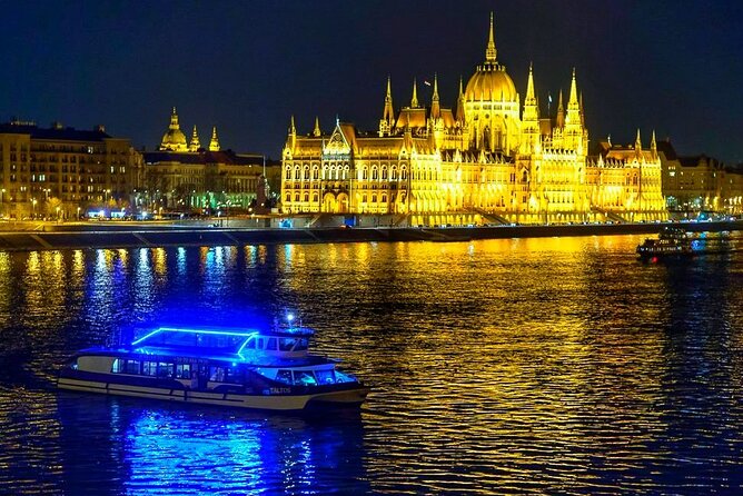 Drinks and Folklore Show Cruise in Budapest - Activity Details