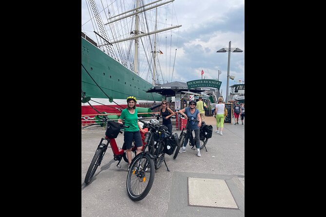 E-Bike Activity in Hamburg With a Cultural Program and Snacks - Snack and Refreshment Inclusions