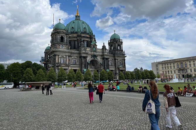 E-Scavenger Hunt Berlin: Explore the City at Your Own Pace - Opening Hours and Additional Info