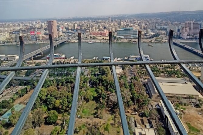 El-Moez Street and Cairo Tower With Dinner - Tour Highlights