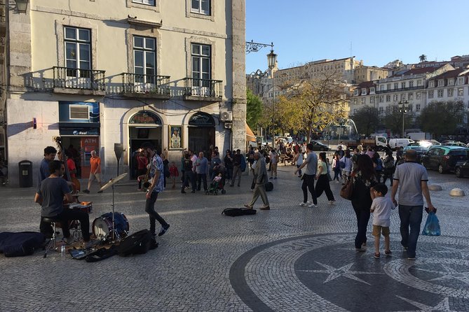 Etuk Tour Trendy Lisbon - Meeting Point Details