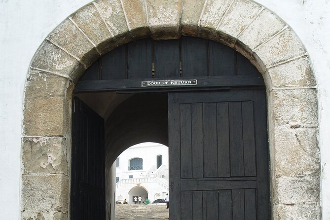 Experience Cape Coast Castle and Kakum National Park
