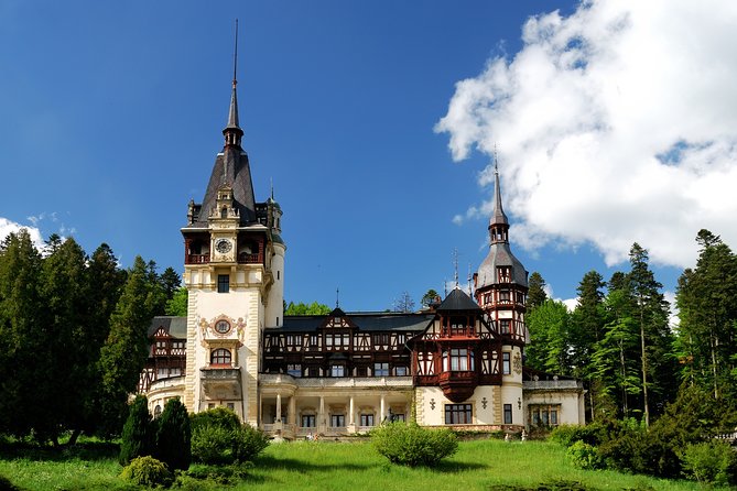 Fairytale Castles of Transylvania - Discovering the Mysterious Bran Castle
