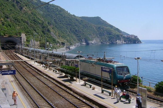 Food Tour Around Cinque Terre: From Focaccia to Pesto Ice-Cream and Wines - Meeting Point and Start Time