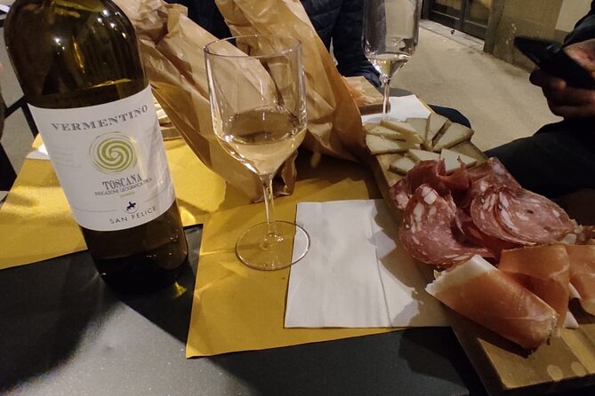 Food Tour Through The Streets Of Florence - Meeting Point