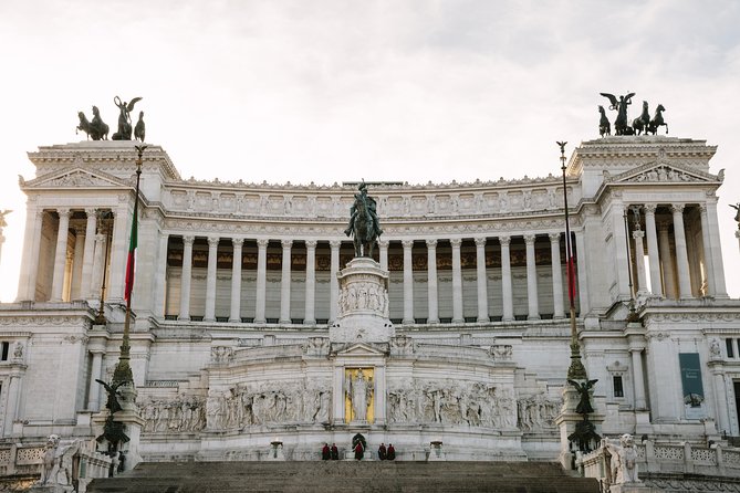 From Civitavecchia: Romes Famous Fountains and Squares With Aperitif - Piazza Navona