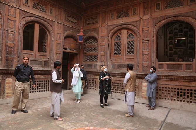From Islamabad: Full Day Historical Peshawar Guided City Tour