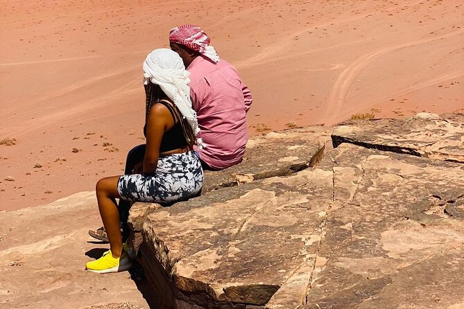 Full Day Jeep Tour & Traditional Lunch - Wadi Rum Desert Highlights - Extended Stay Option
