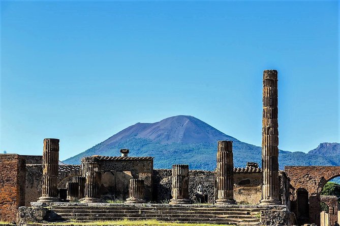 Full-Day Pompeii - Vesuvius - Winery Lunch Experience Private Tour - Inclusions and Amenities