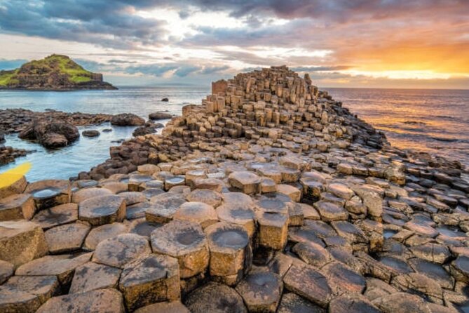 Full Day Private Giants Causeway Tour - Itinerary Highlights