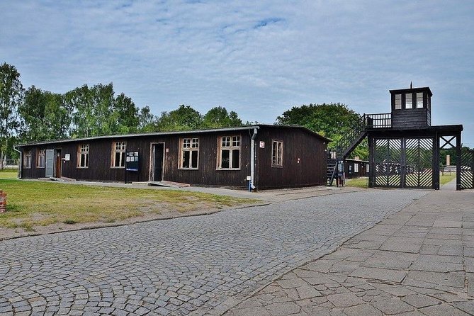 Full-Day Private Guided Tour to Stutthof Concentration Camp and Malbork Castle - Inclusions