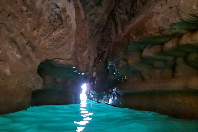Full-Day Private Tour of Wadi Shab and Bimmah Sinkhole - Itinerary Overview