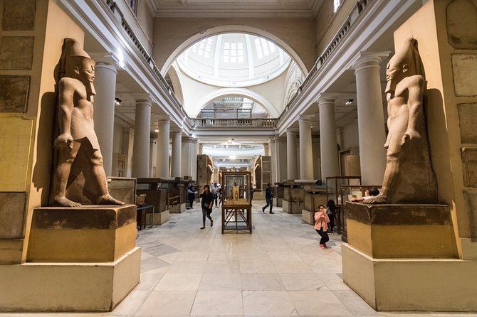 Full-Day Tour to Giza Pyramids, Sphinx and Egyptian Museum