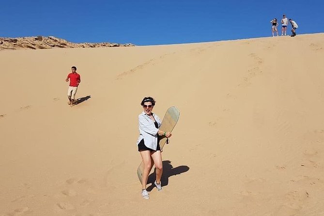 Full Day Trip to Paradise Valley & Sandboarding (Sand Surfing) With Lunch