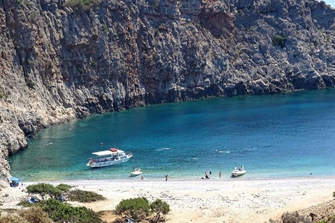 Full Private Cruise to Thodorou With the Rovinsonas Boat via Balos and Gamvousa - Boat Information