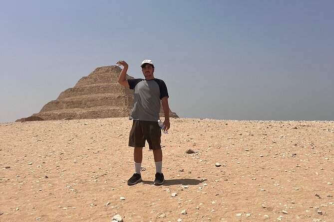 Giza Pyramids ,Sphinx,Sakkara, Memphis and Lunch - Pickup Information