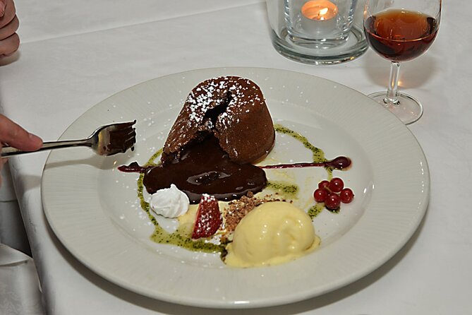 Gourmet Wine and Food Tour Lunch in Funchal - Tour Overview