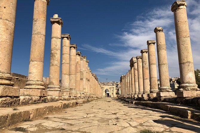 Guided Tour Jerash and Amman With Light Lunch - Itinerary