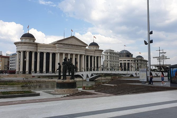 Guided Tour of Skopje - Guide and Lunch