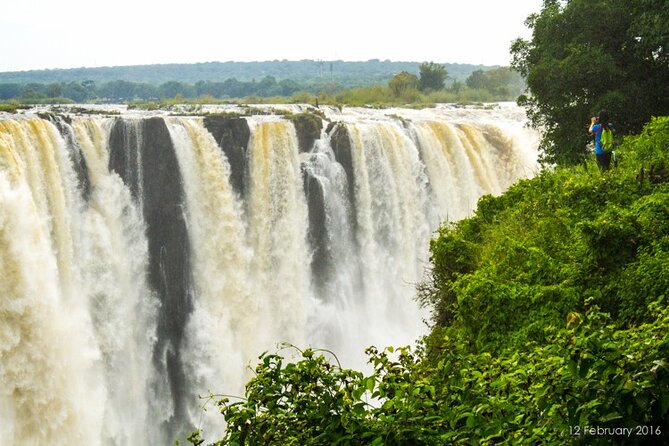 Guided Tour of Victoria Falls With Pickup - Location and Pickup Details