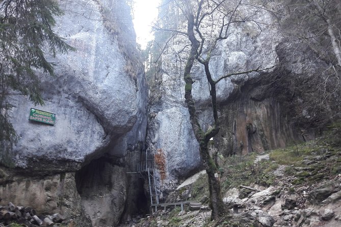Hiking : 7 Ladders Canyon -Piatra Mare Mountain From Brasov - Thrilling Adventure in 7 Ladders Canyon
