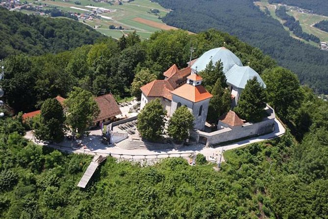 Hiking on the Edge of Ljubljana - Enjoy a Taste of Local Cuisine