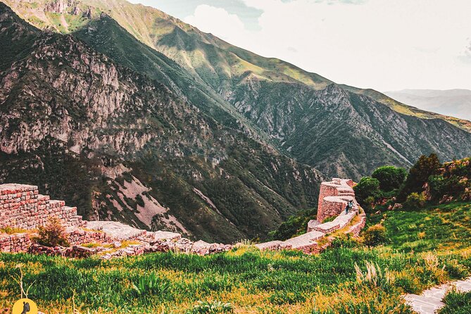 Hiking Tour to Smbataberd Fortress (Vayots Dzor Province) - Tour Inclusions