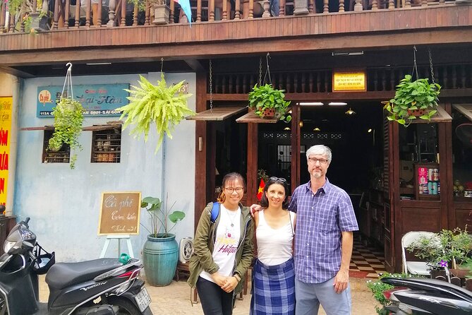 Ho Chi Minh City Private Walking Tours With Young Local Volunteers - Reviews