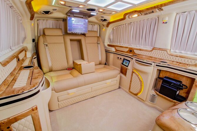 İzmir Airport Private Transfer Service - Availability and Reservations