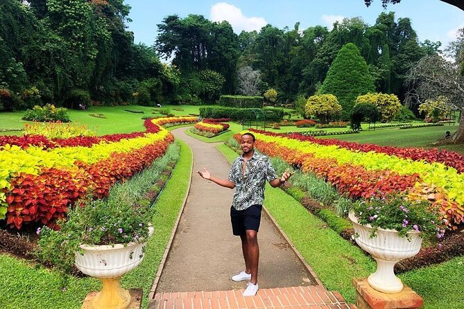 Kandy Day Trip With Tooth Relic Temple & Unique Attractions - Kandy: Final Capital of Ancient Kings