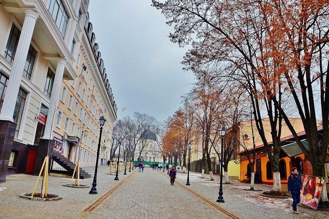 Kiss Me Now - City Tour of Chisinau! - Inclusions and Customizations