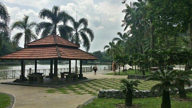 KLCC Lake of Symphony and The River Of Life Tour - Tour Details