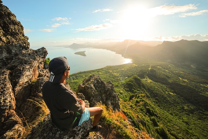 Le Morne Mountain Sunrise Hike & Climb - Meeting Point and Pickup Details