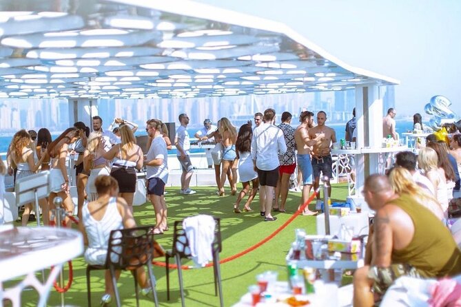 Lotus Mega Yacht Dinner Cruise at Dubai Marina - Cruise Highlights