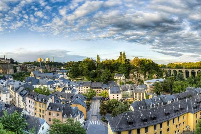 Luxembourg Private Transfer From Luxembourg City Centre to Luxembourg Airport - Service Overview