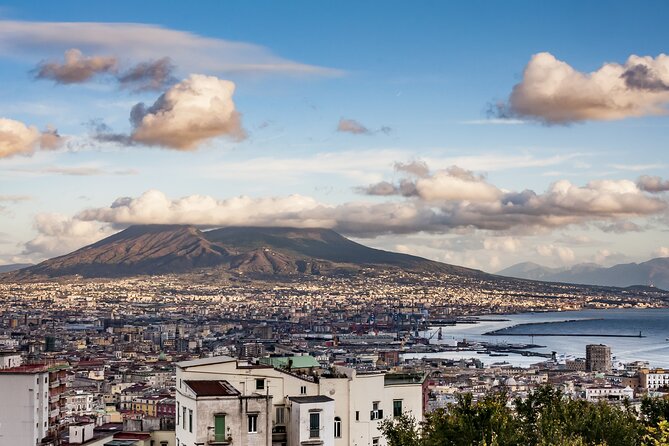 Magical Christmas Tour Around Pompeii