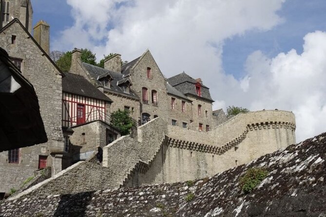 Mont-St-Michel: Shared Tour (10 Max) Abbey Ticket Included - Inclusions