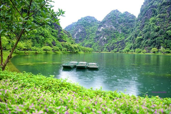 Ninh Binh Daily Tour: Hoa Lu - Am Tien Cave- Trang an Boat Ride - Inclusions and Amenities