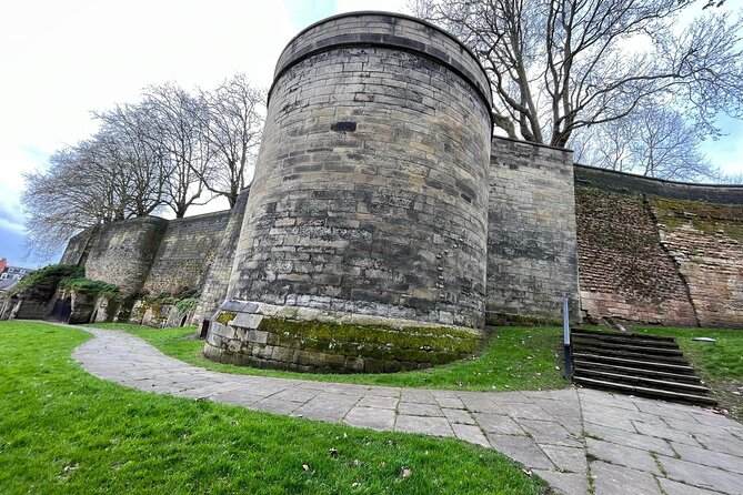 Nottingham and Robin Hood Private Guided Walking Tour - Meeting Point and Start Time
