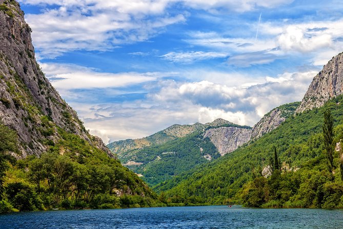 Omiš and River Cetina Boat Tour With Lunch From From Makarska Riviera - Itinerary Overview