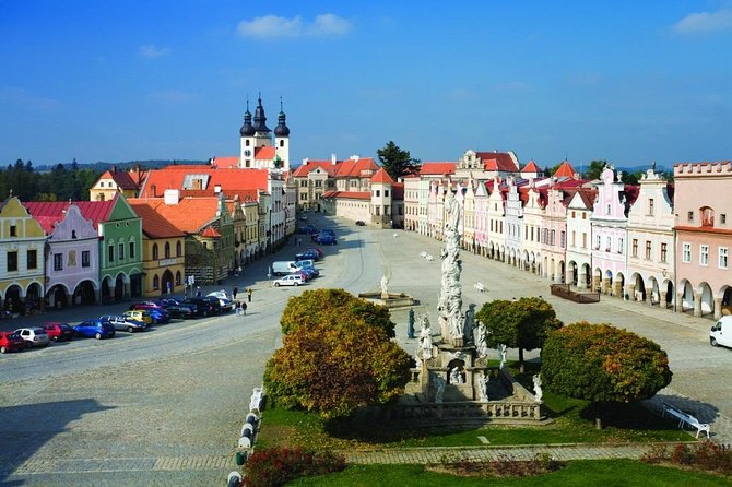One Way Transfer From VIENNA to Prague With Optional Stop at Telc (Unesco) - Booking Information