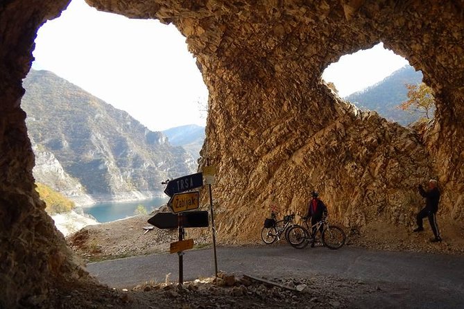 Piva Lake Ring Biking Tour - Tour Location and Inclusions